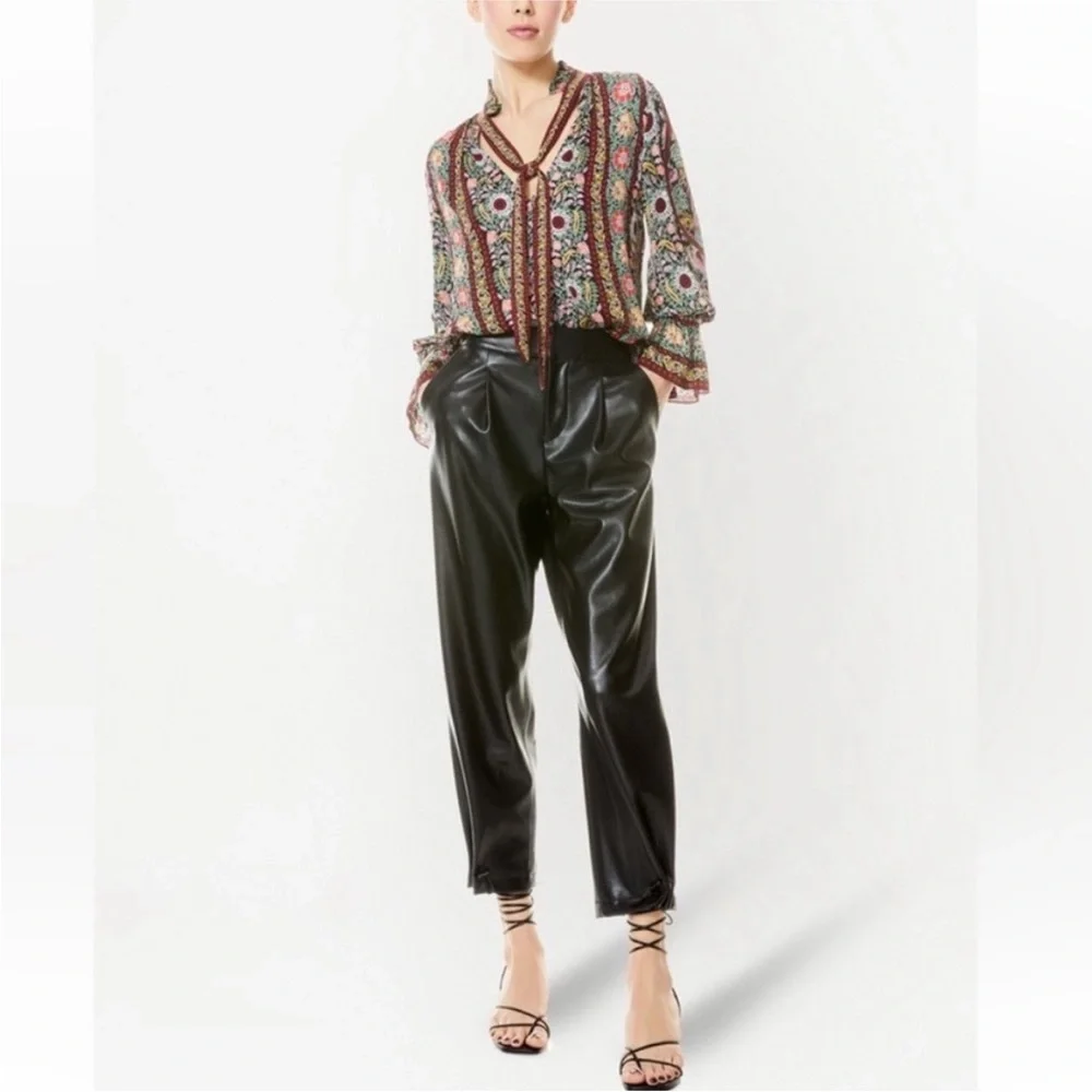 Alice + Olivia Reilly Ruffle Collar Blouse in Floral Pot Blk Multi, NWOT - Picture 3 of 8